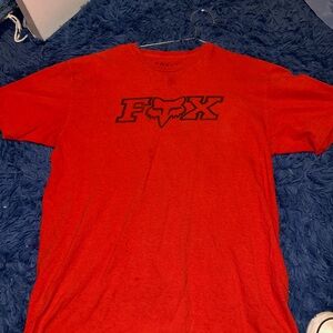L Red fox t shirt
